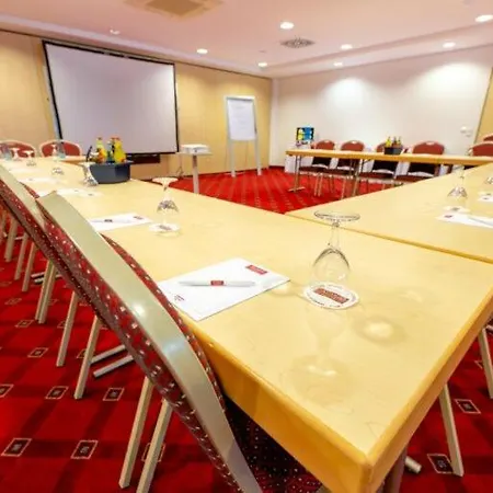 Hotel Aspire Acara Oldenburg, Trademark Collection By Wyndham 4*