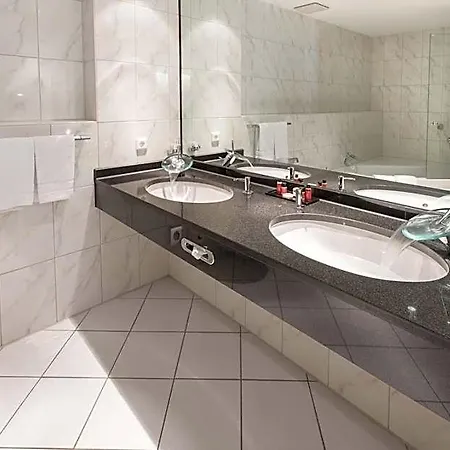 Aspire Acara Oldenburg, Trademark Collection By Wyndham Hotel 4*